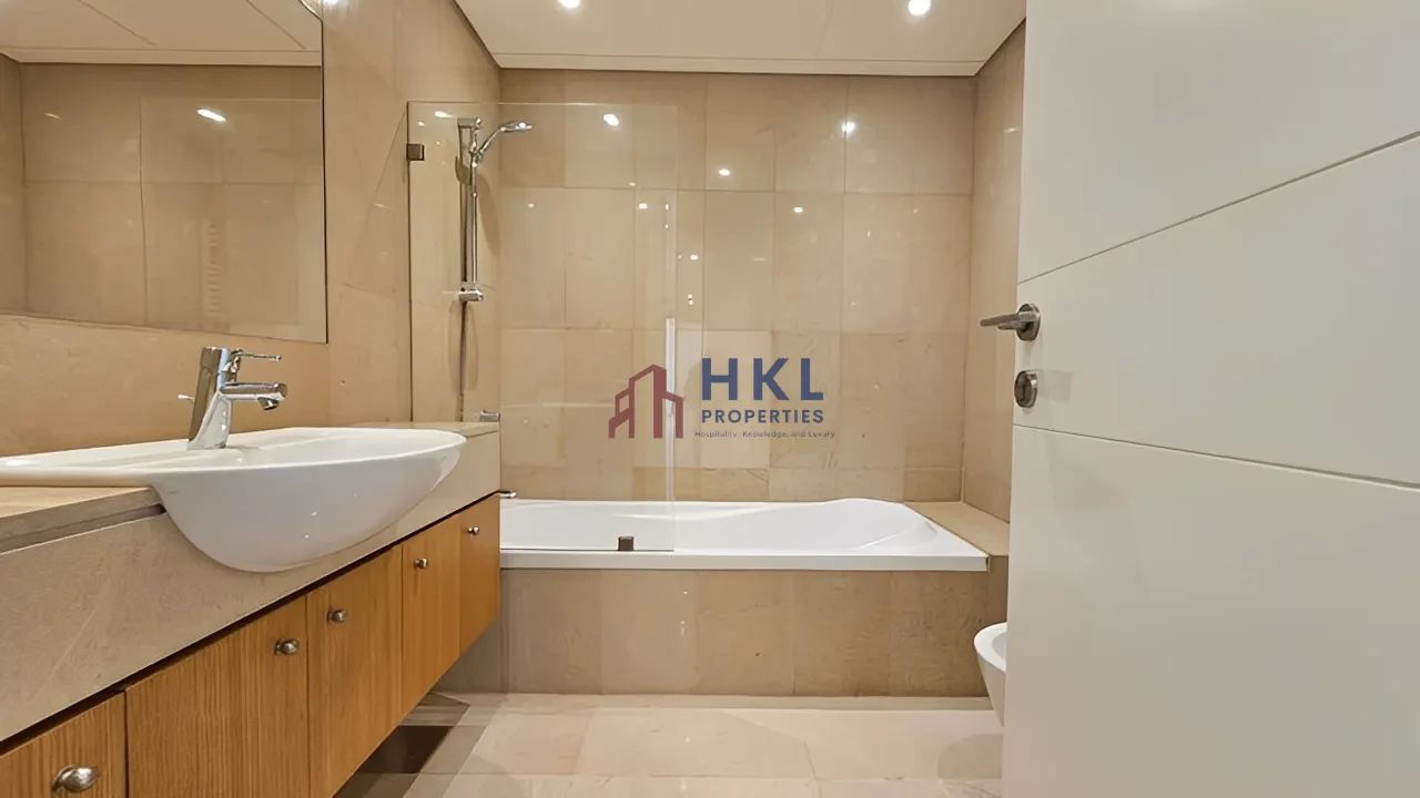 Apartment for Rent in Downtown, beirut - 3 bed, 3 bath