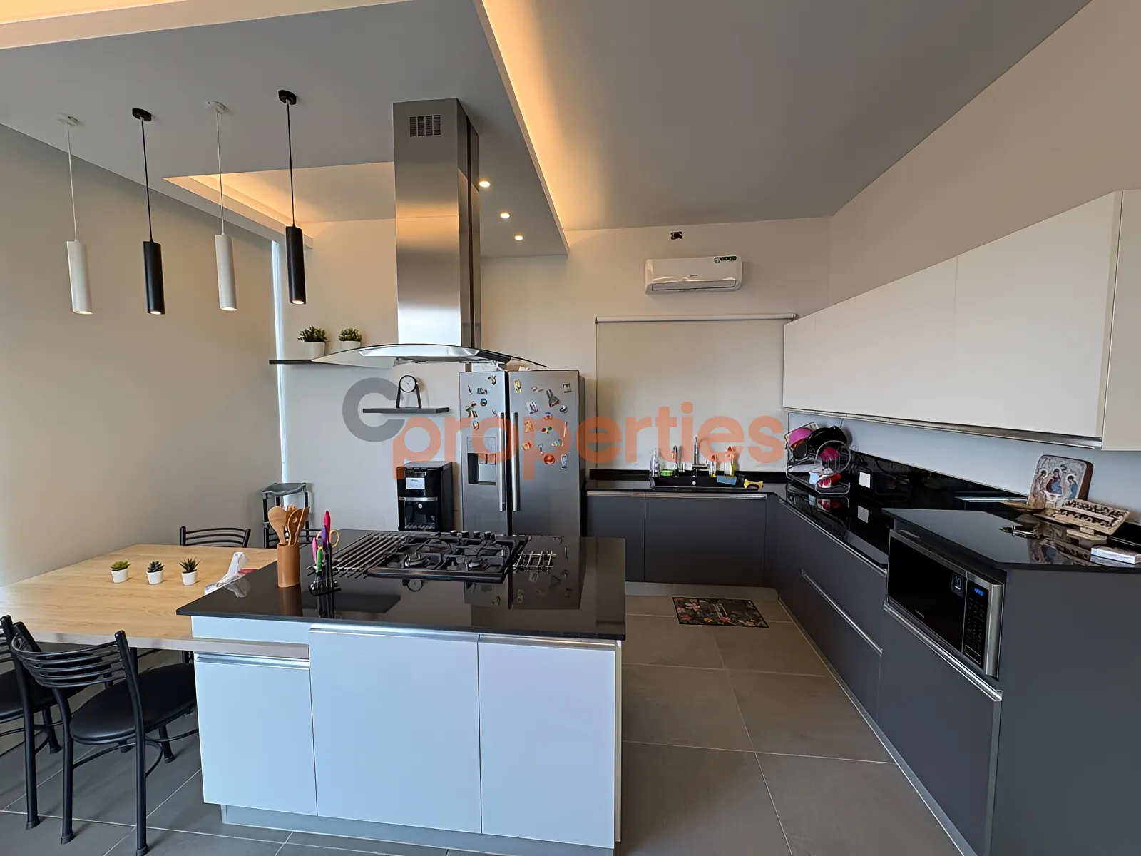 Villa for Sale in Chabtine