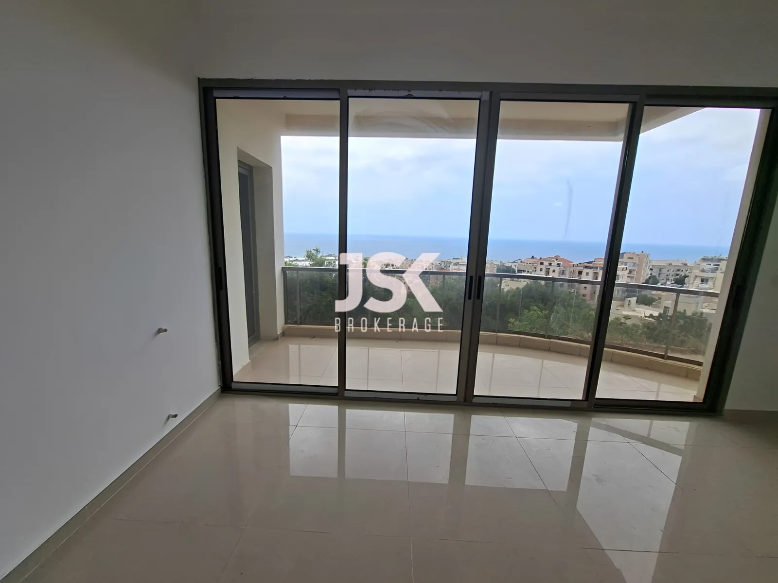 Apartment for Sale in Aamchit