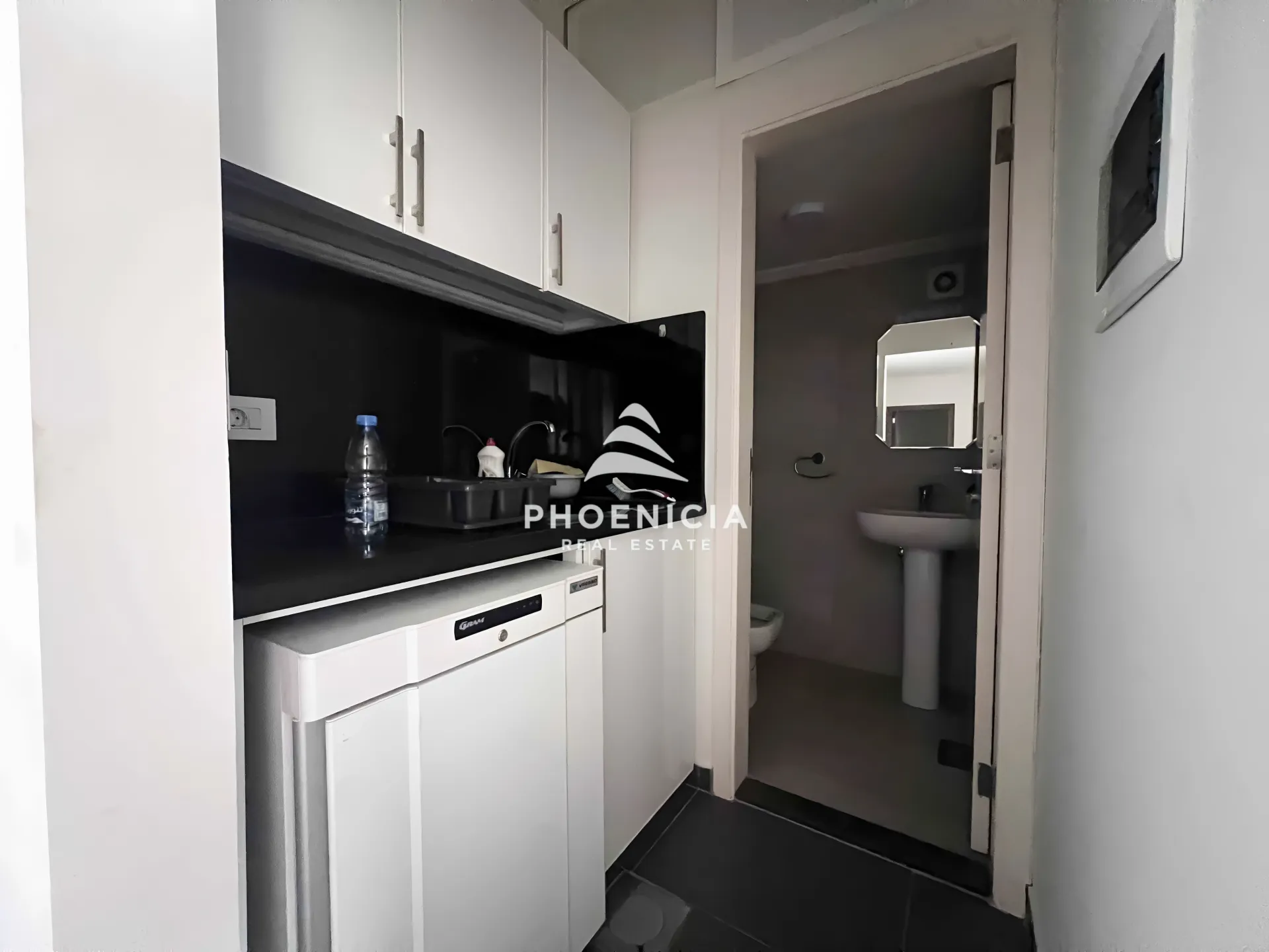 Office for rent in Jbeil