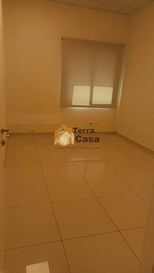 Commercial for rent in El Metn, Lebanon