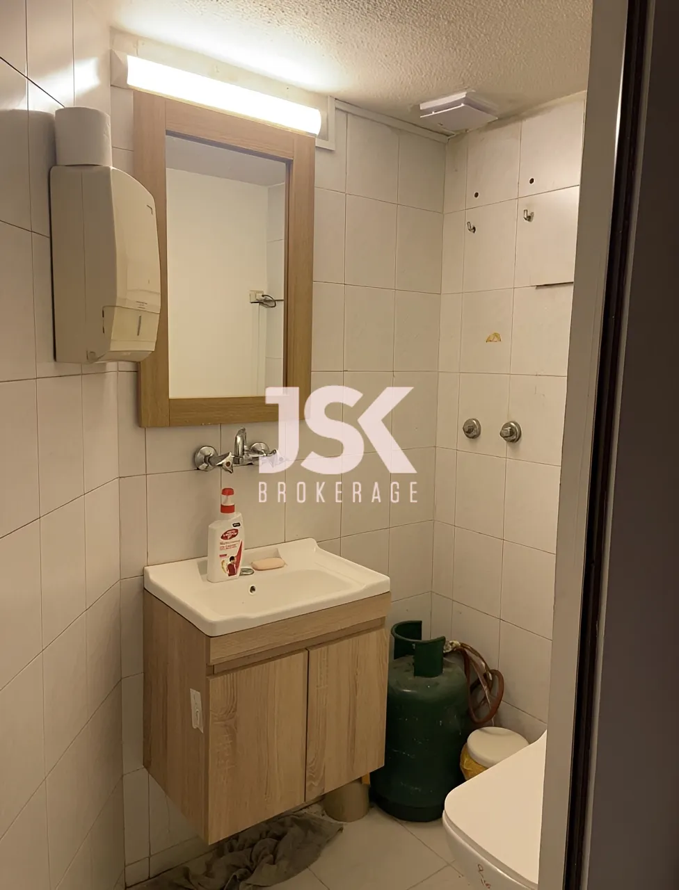 Office for Sale in Sin El Fil