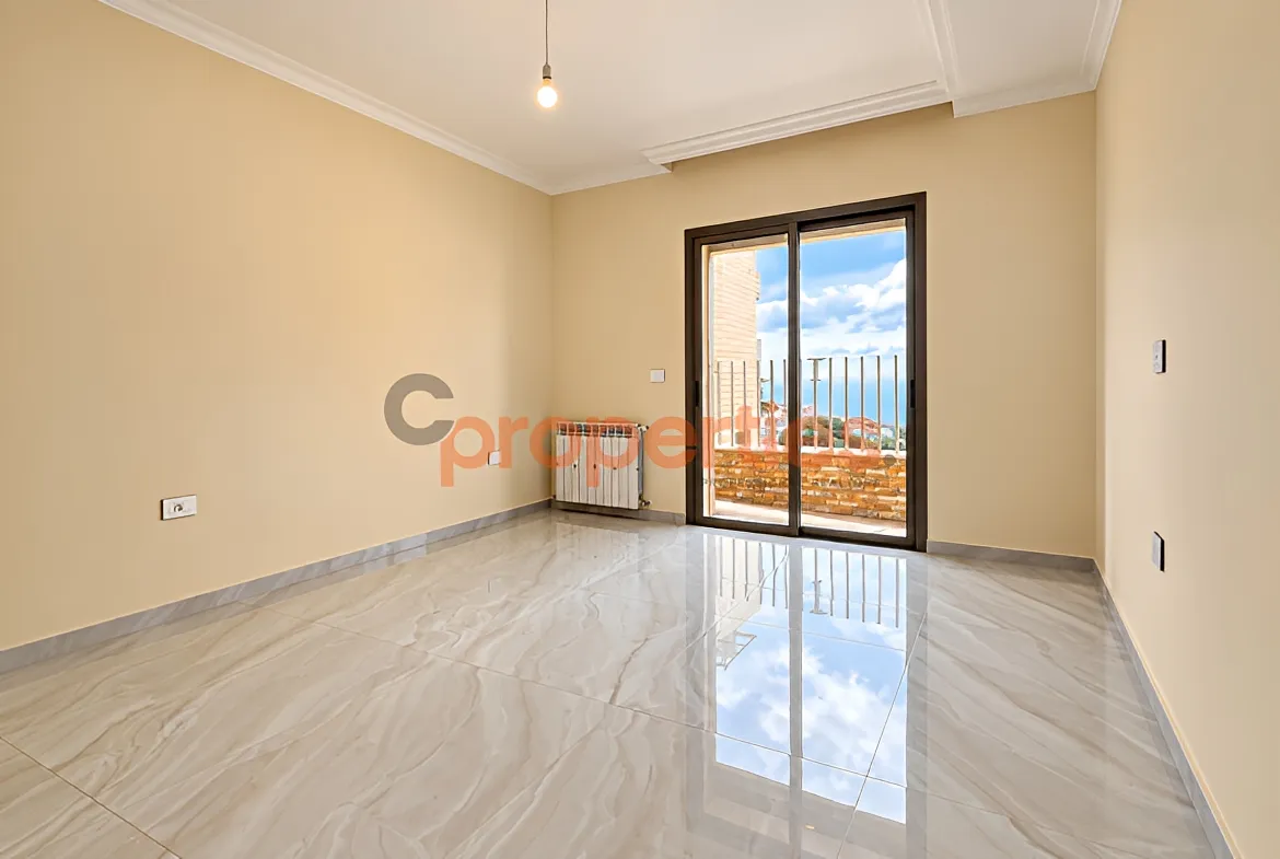 Apartment for Sale in Ain Aar