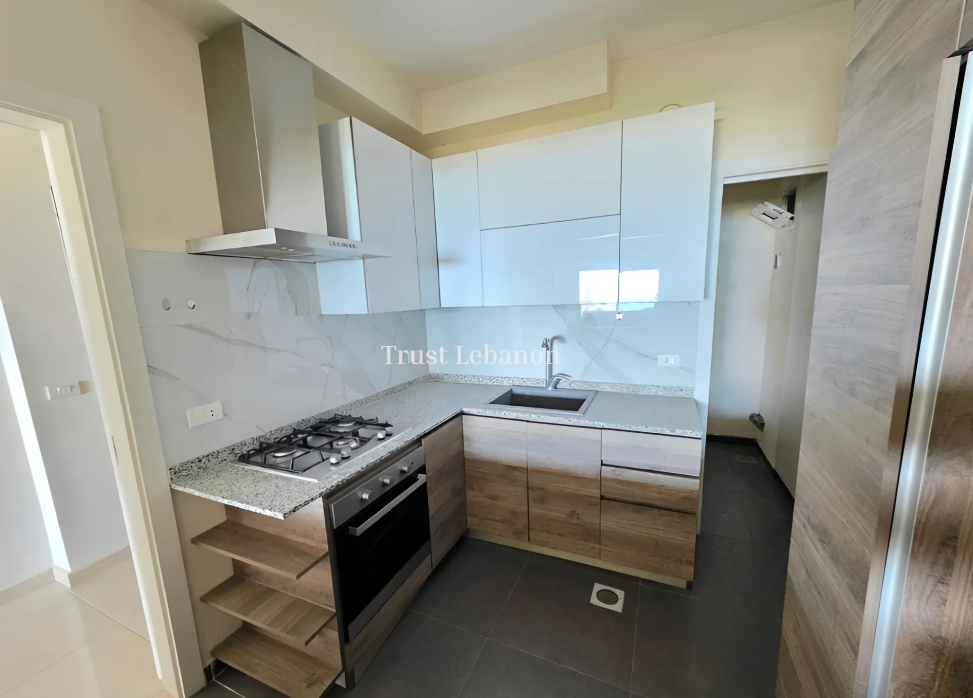 Apartment for sale in Qornet El Hamra, Lebanon