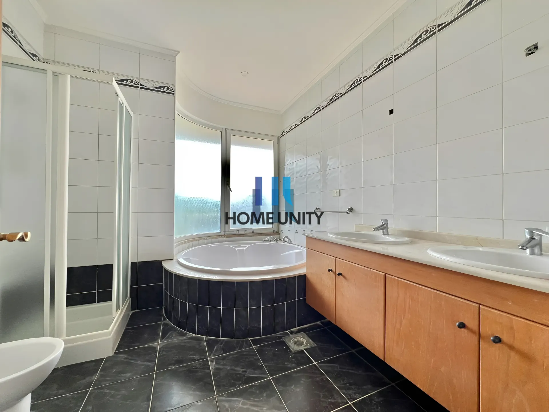 Villa for Sale in Ainab