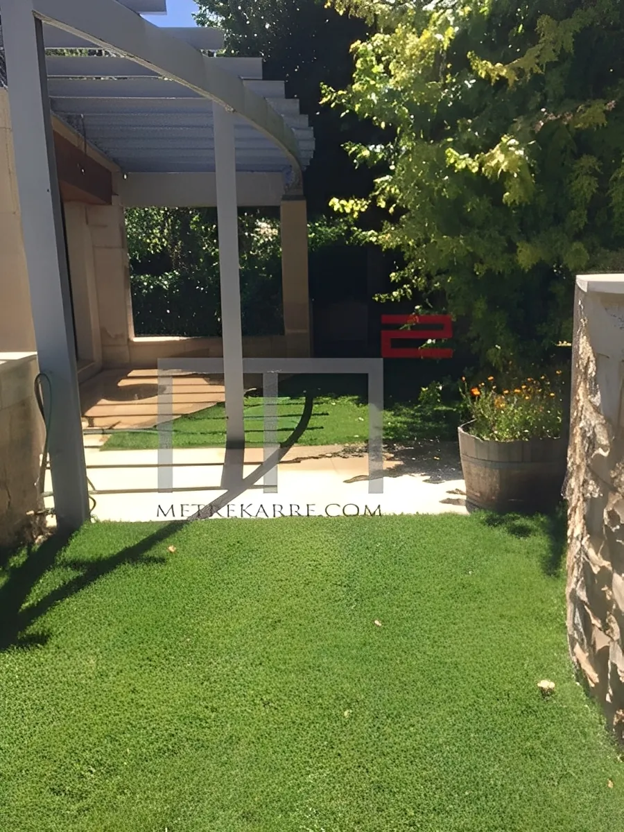 Chalet for Sale in Faraiya