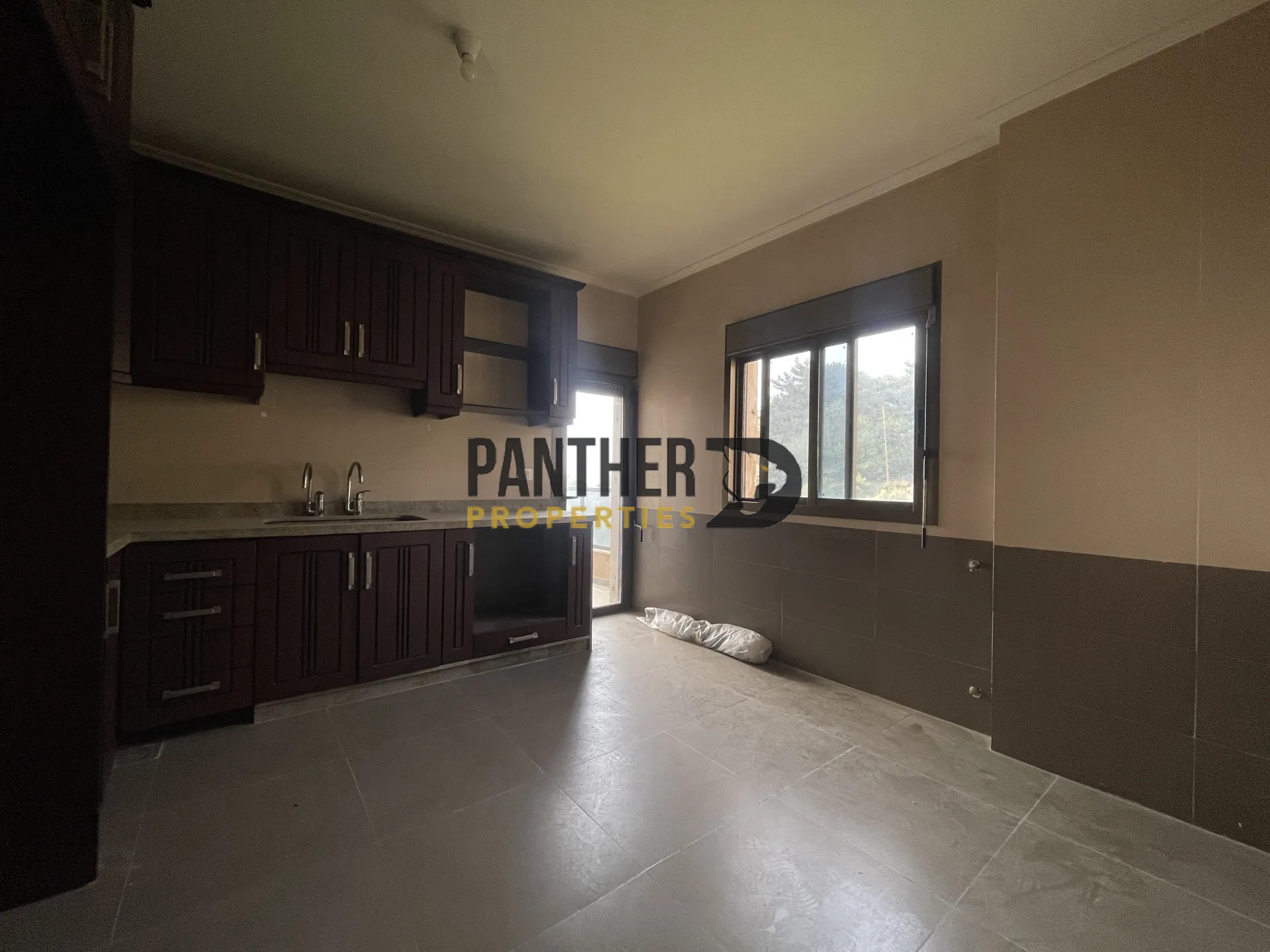 Apartment for sale in Adma w dafnah - 3 bed, 4.0 bath
