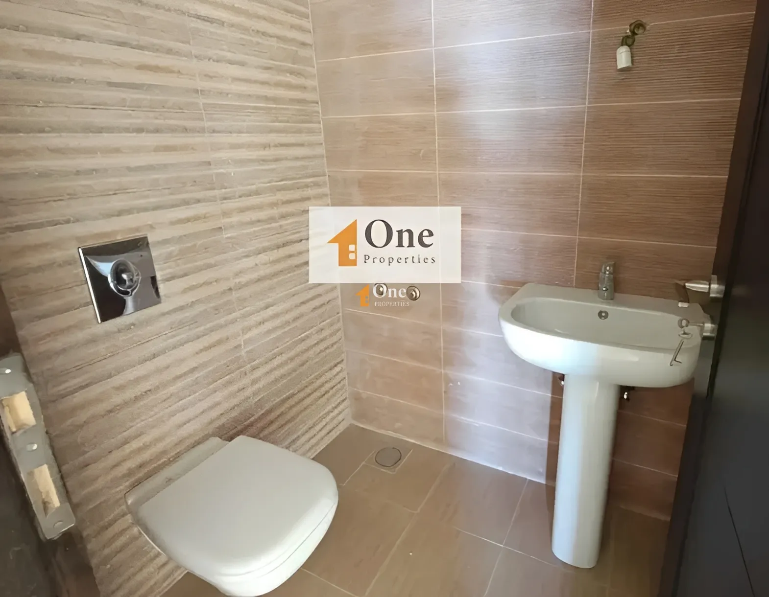 Apartment for Sale in Kfar Yassine, Lebanon - 3 bed, 3 bath