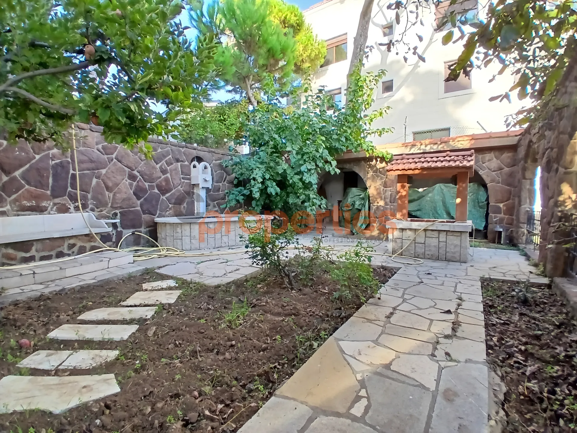Apartment for Rent in Dhour El Choueir