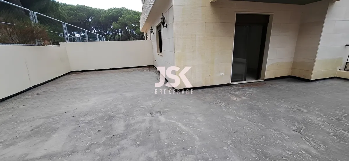 Apartment for Sale in Broummana, Lebanon - 3 bed, 3 bath