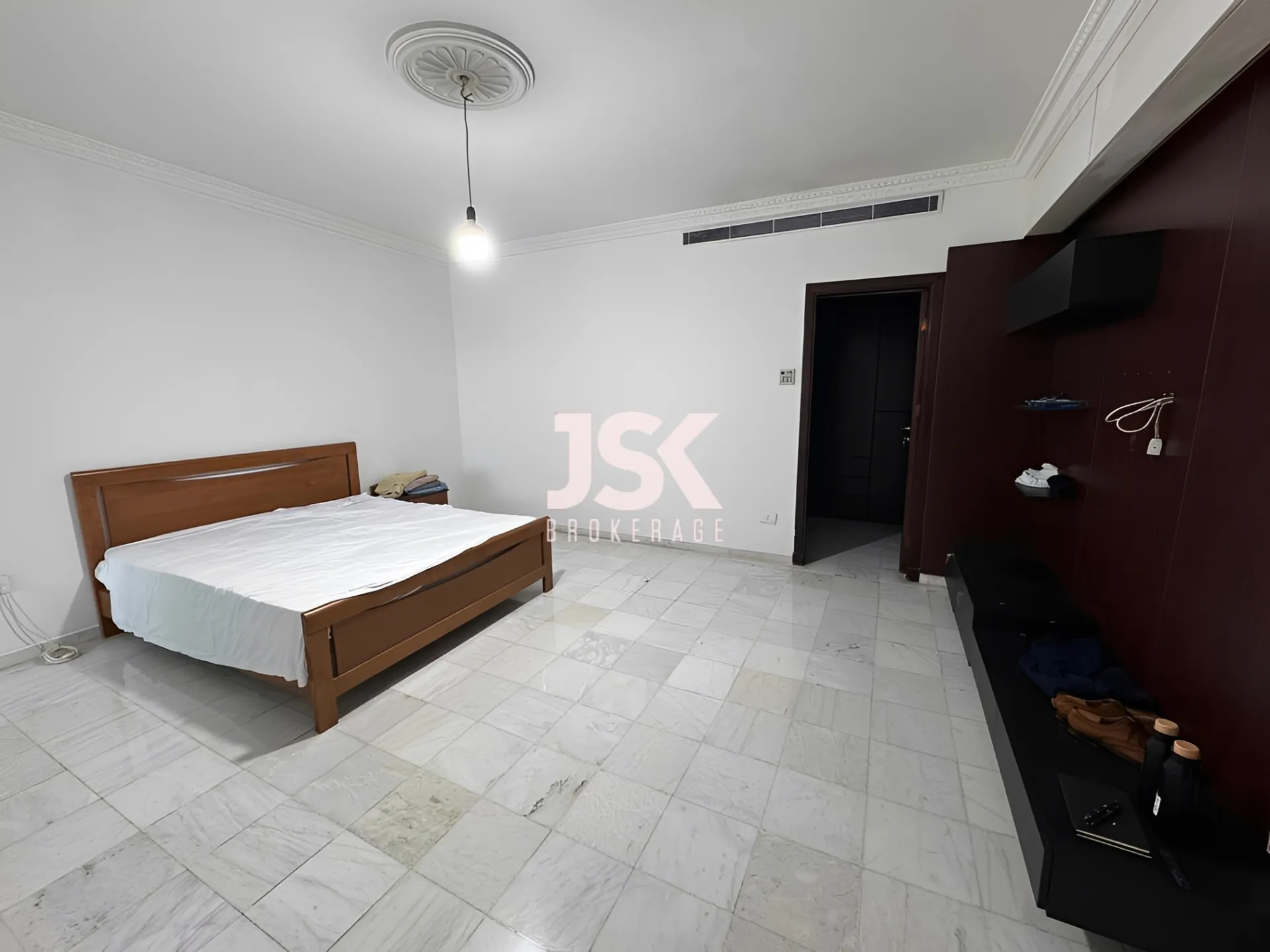 Apartment for Rent in Ras Al Naba'a