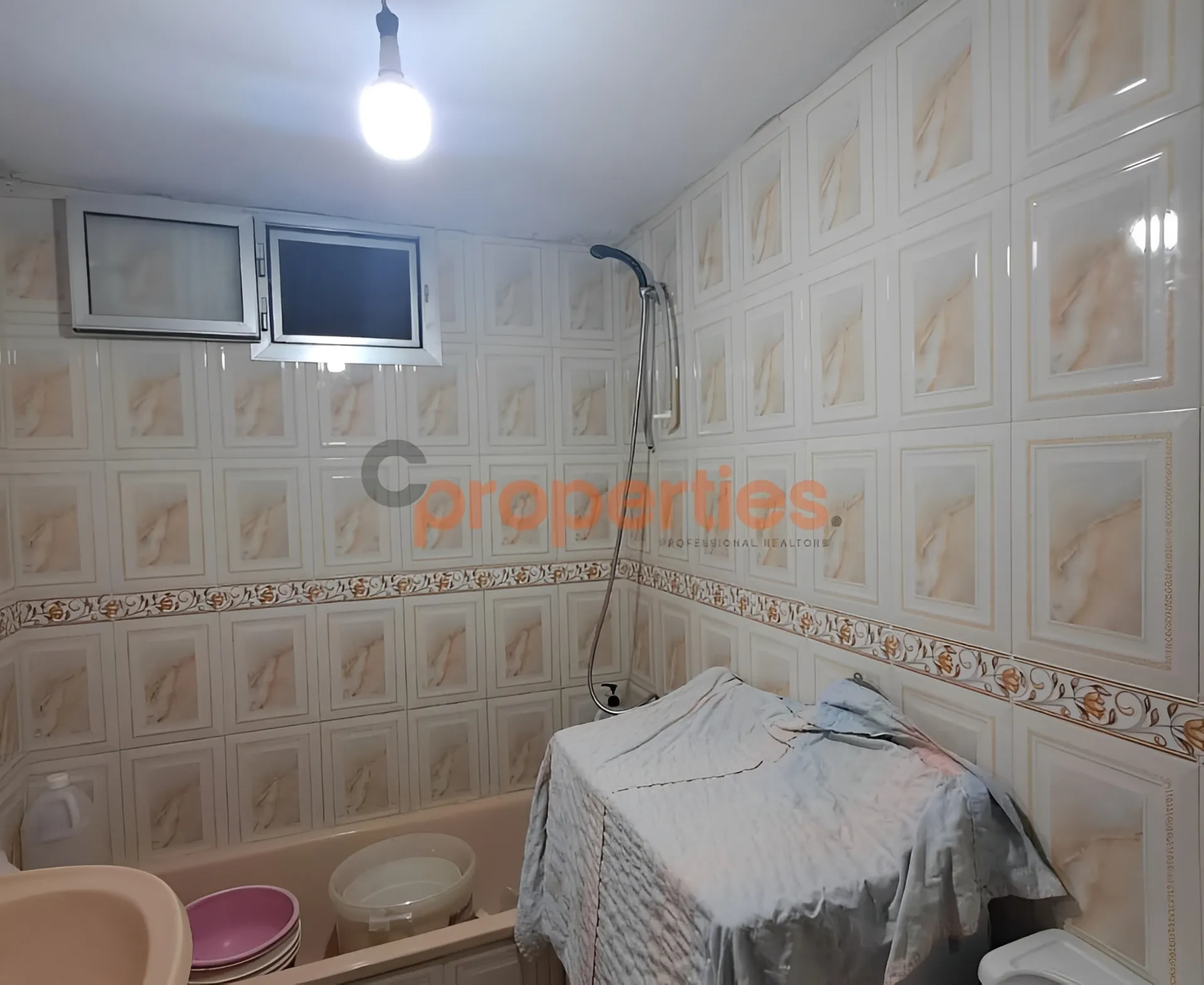 Apartment for Sale in Safra