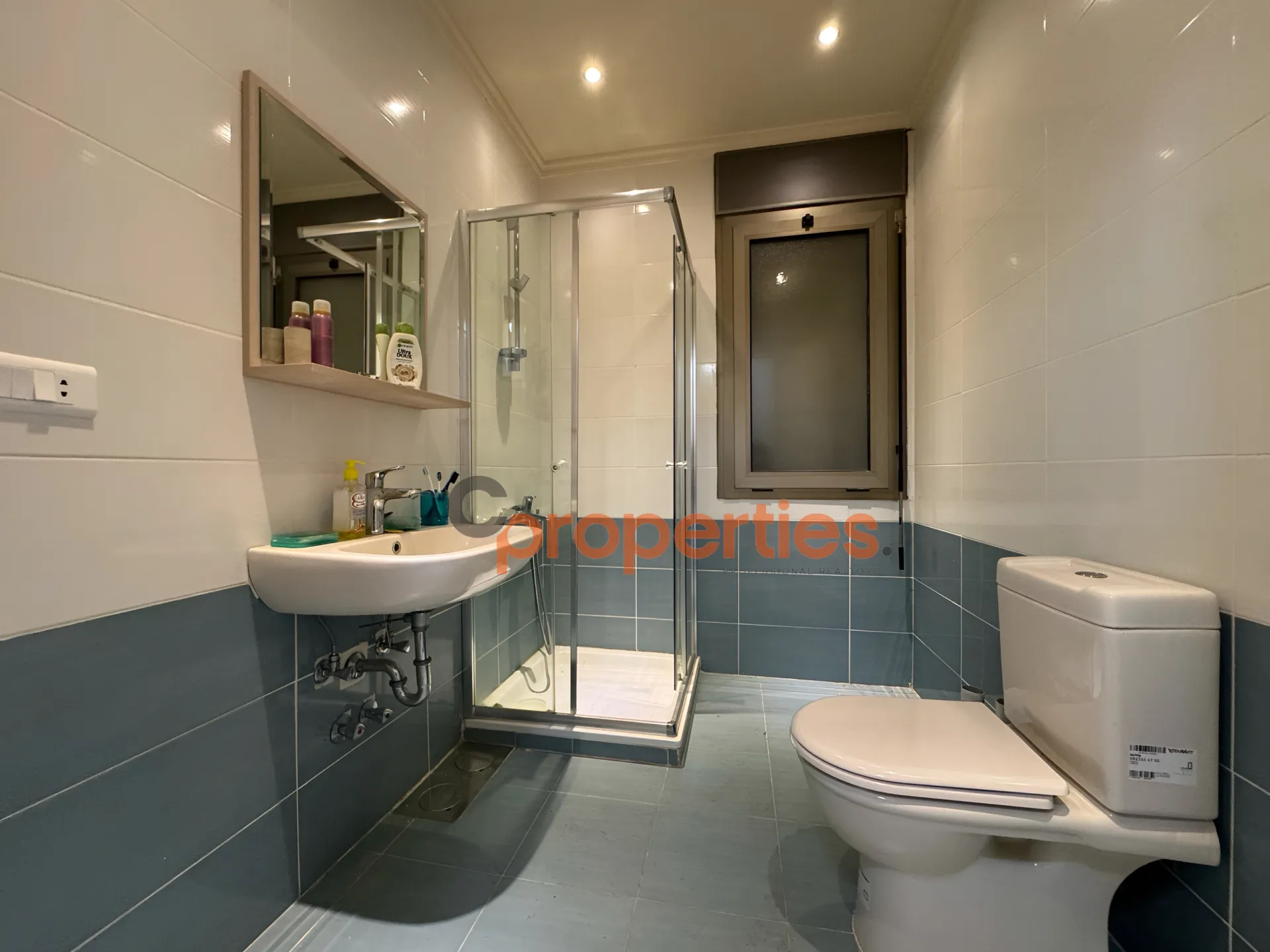 Villa for Sale in Aachqout