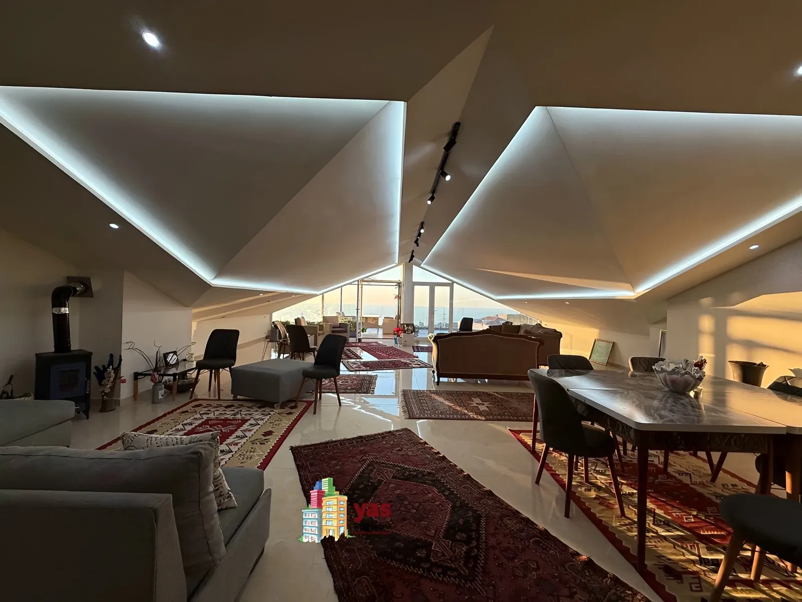 Apartment for Sale in Ballouneh