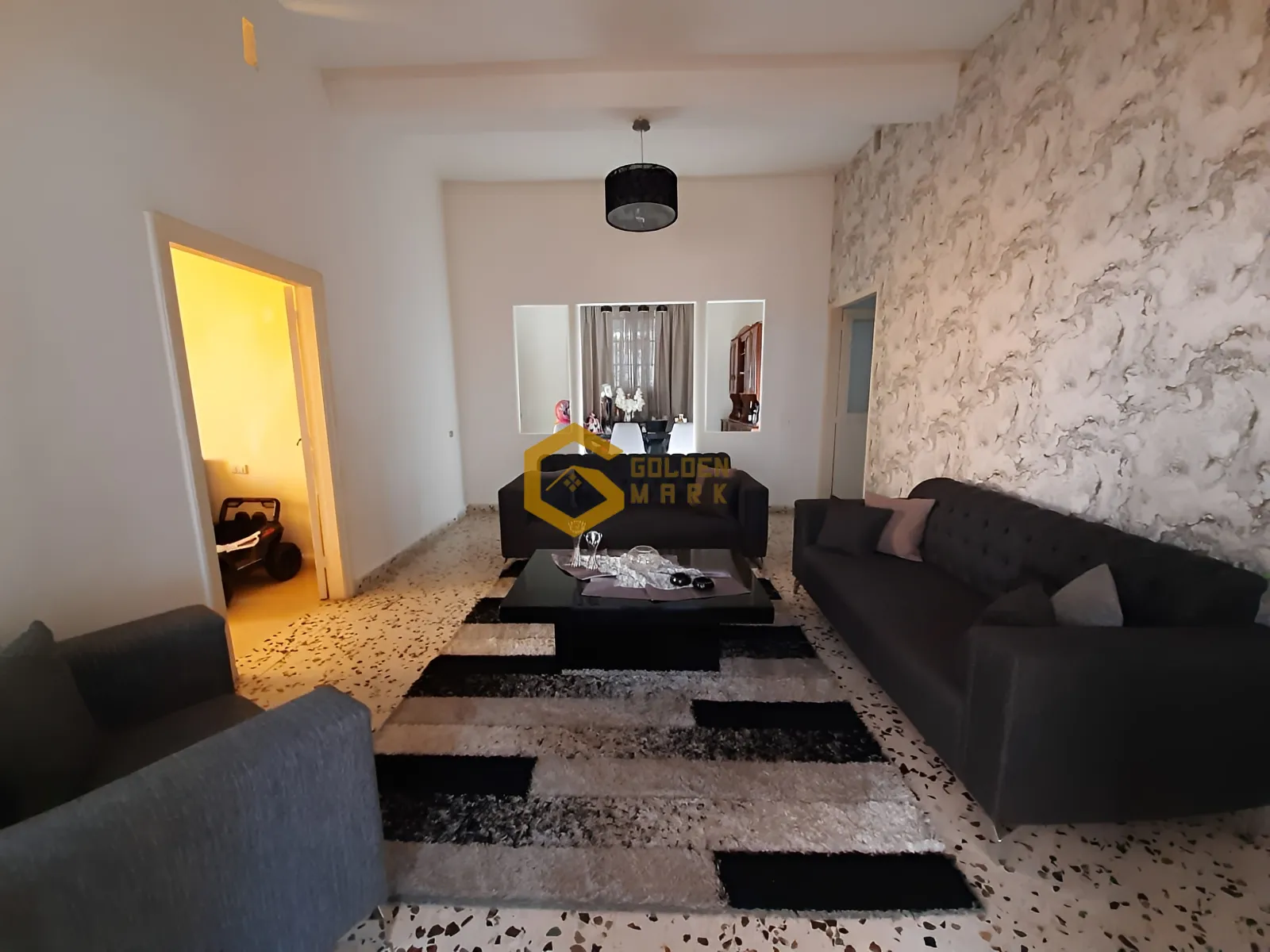 Villa for Sale in Kfardebian
