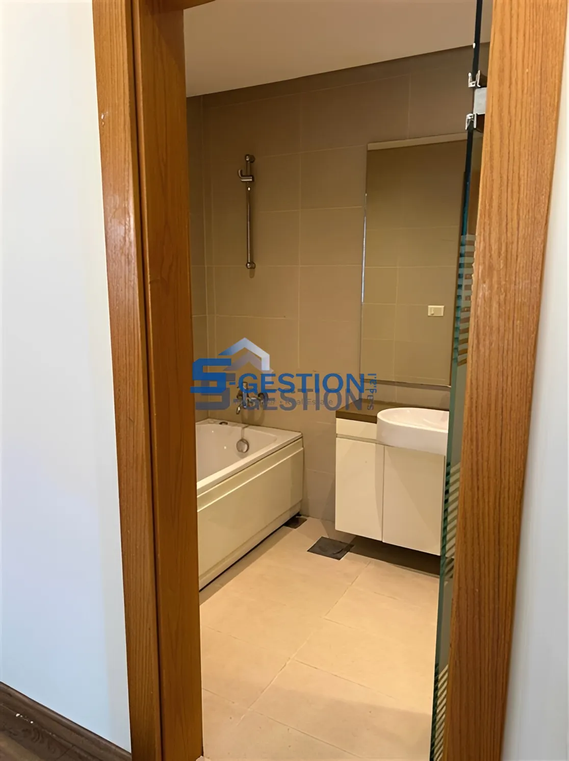 Apartment for Rent in Dik El Mehdi