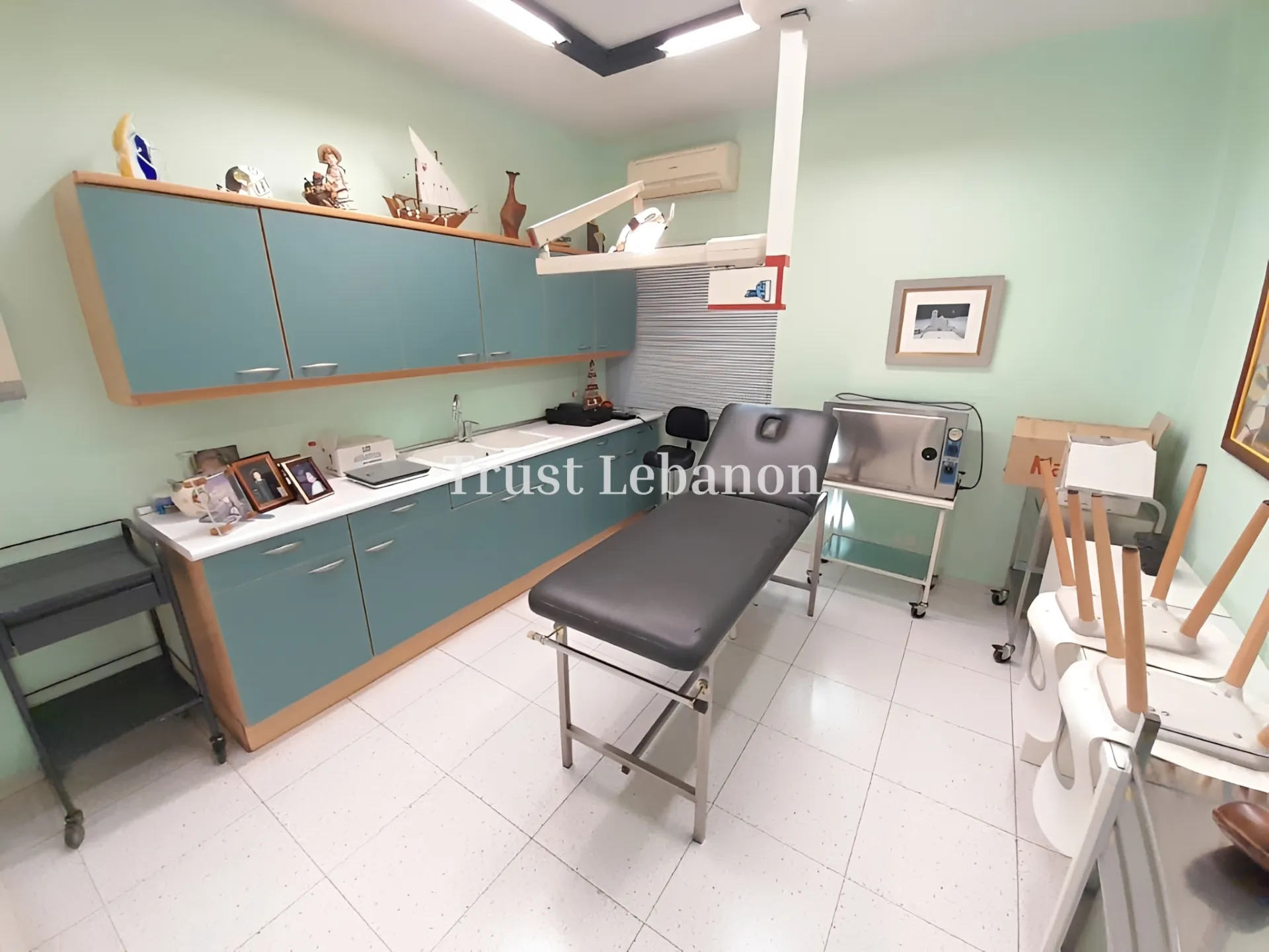 Office for rent in Horch Tabet, Lebanon