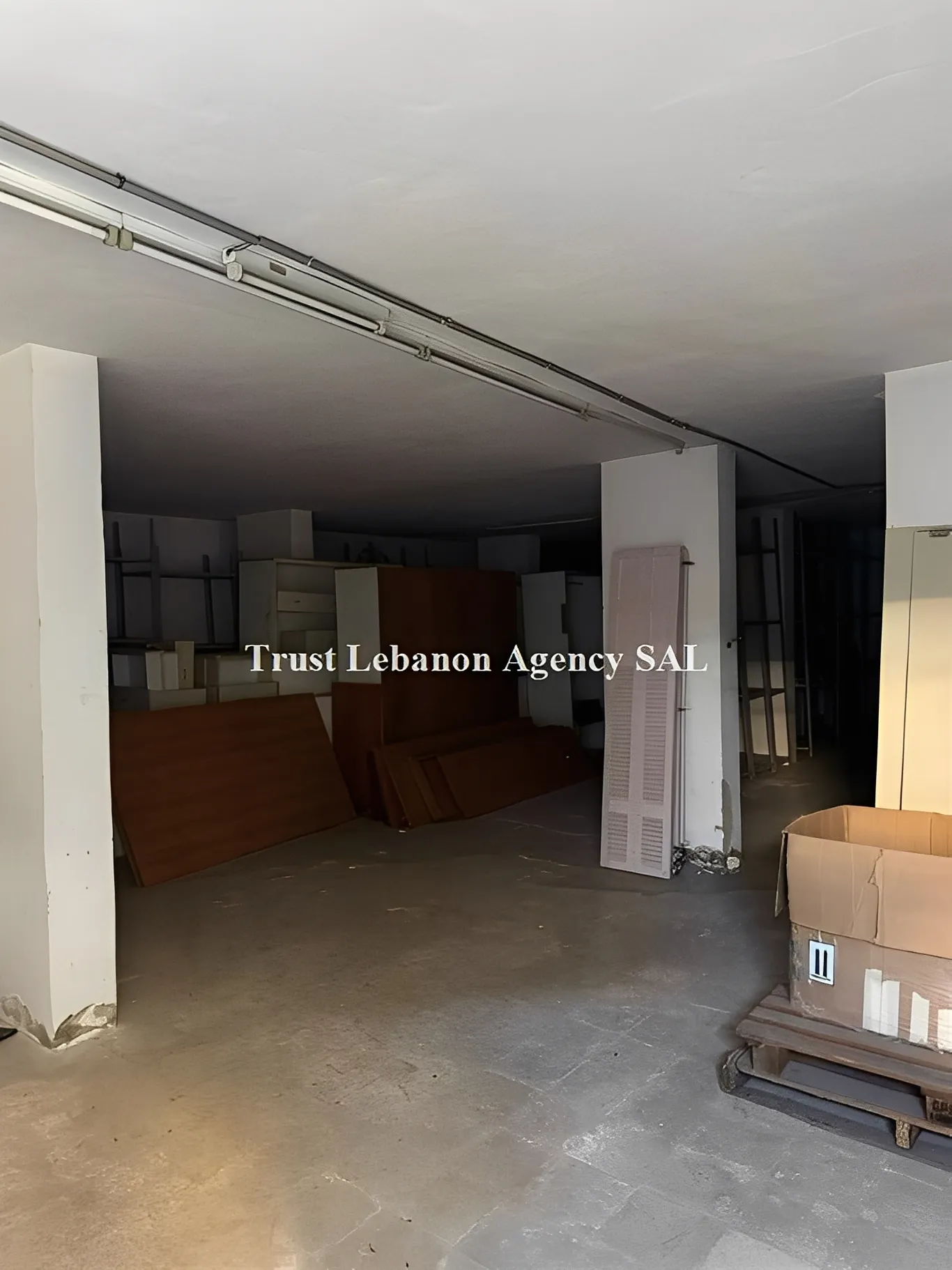 Commercial Property For Rent in Metn, Bkenaya