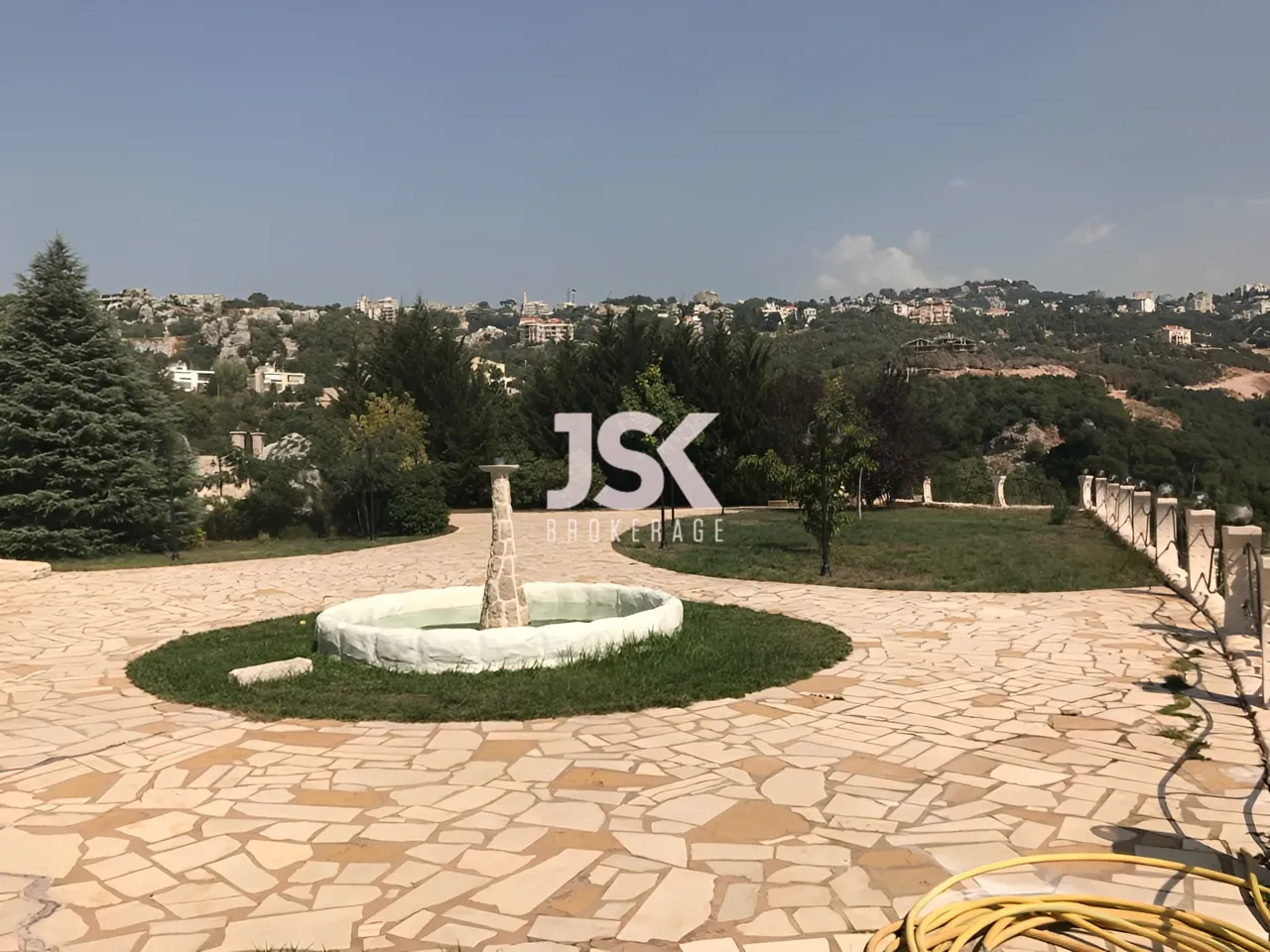 Villa for Sale in Ajaltoun