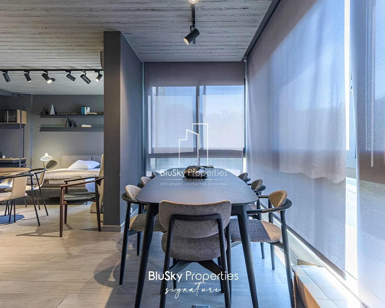 Office for sale in Mansourieh