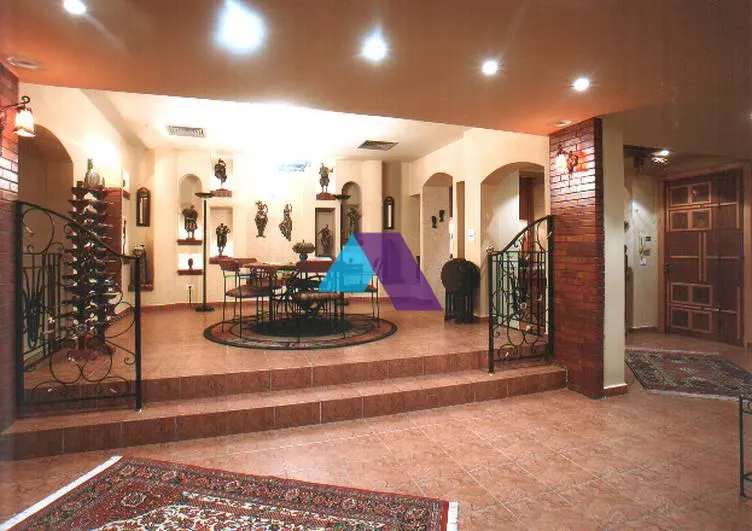 Villa for Sale in Adma w Dafnah - 4 bed, 6 bath