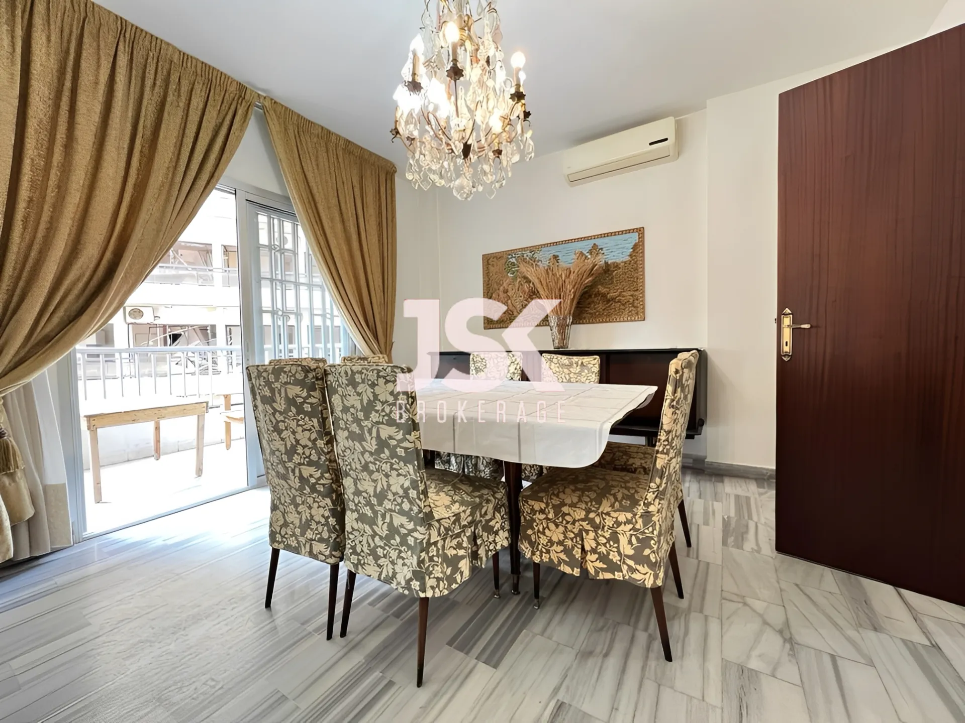 Apartment for Rent in Achrafieh, Remeil, Lebanon - 3 bed, 3 bath
