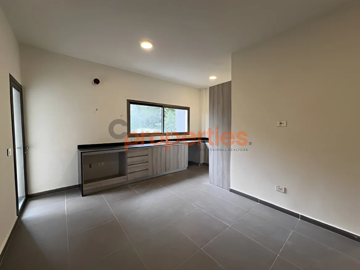 Apartment for Sale in Beit Meri