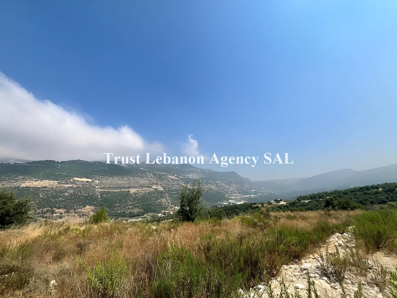 Commercial Property For Rent in Jbeil, Bazyoun