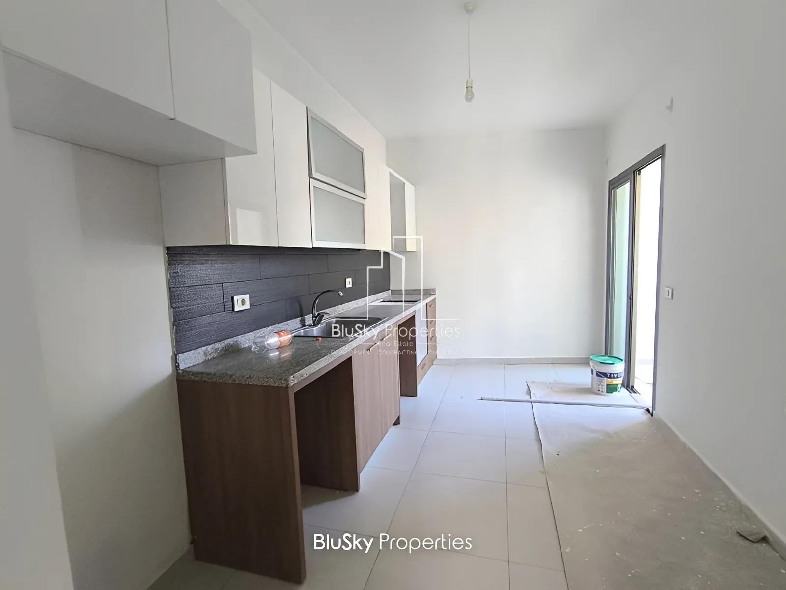 Apartment for Sale in Zalka - 3 bed, 3 bath