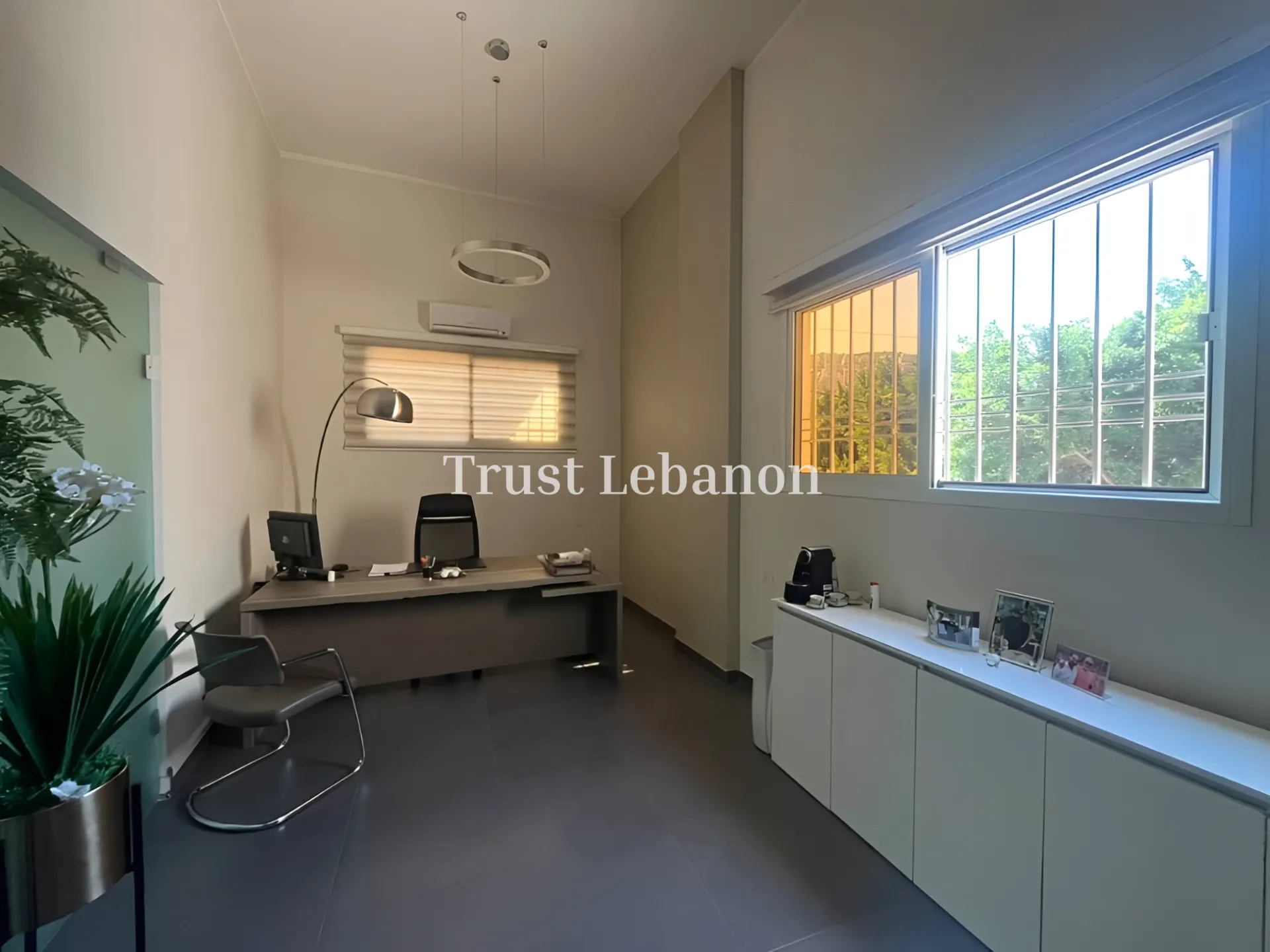 Warehouse for sale in Beit El Chaar