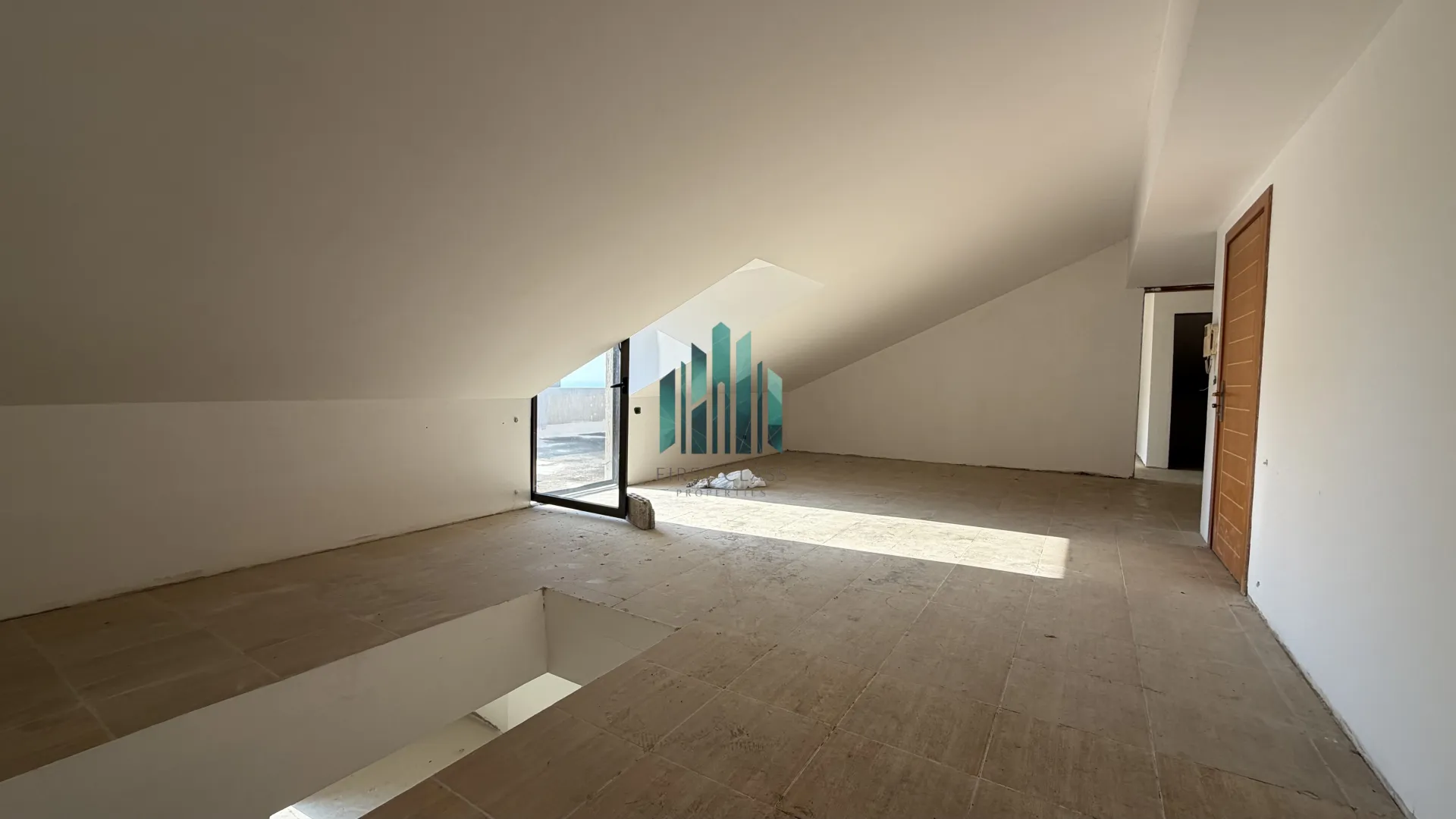 Duplex for sale in Mezher, lebanon