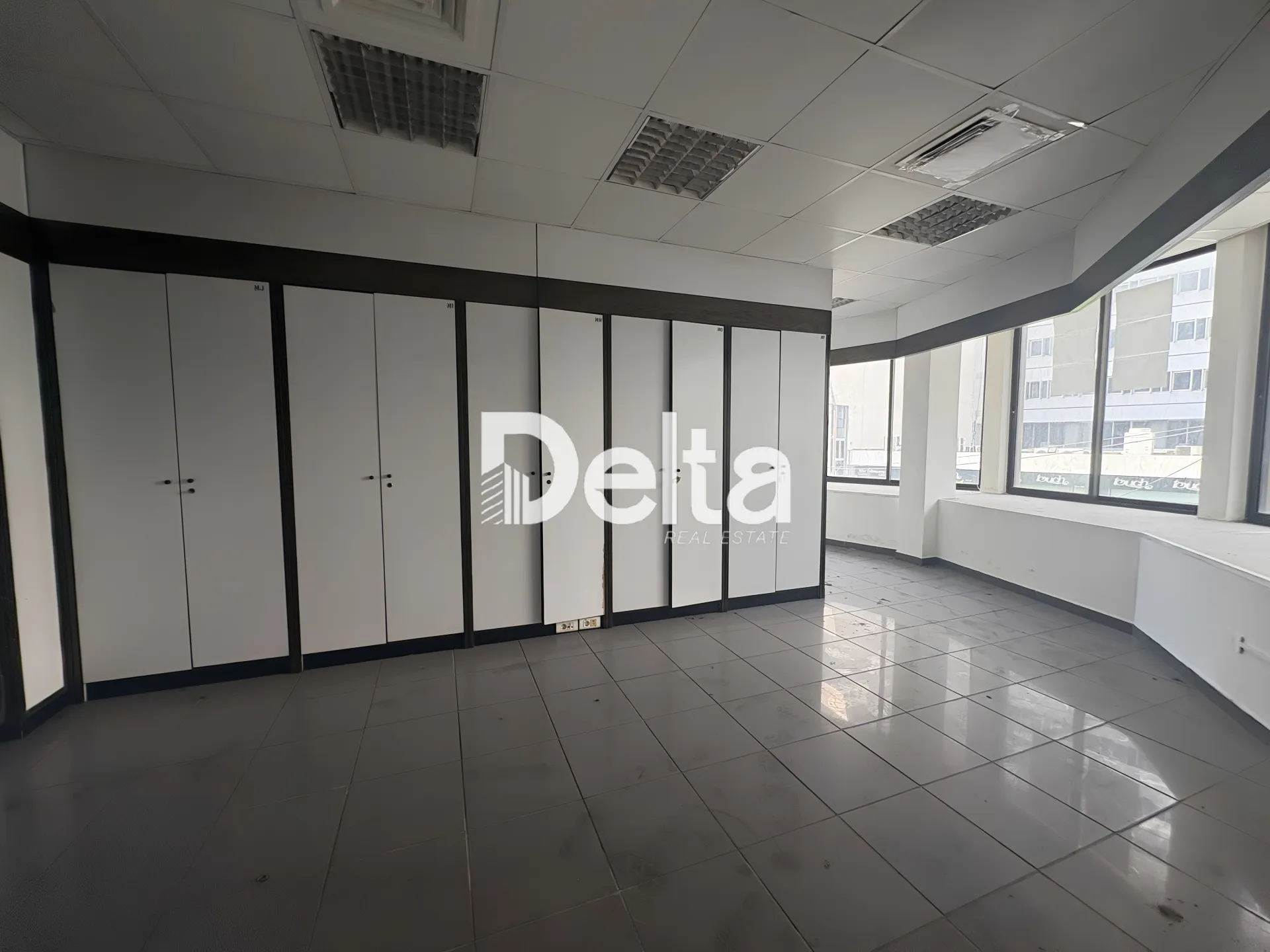 Office for rent in Mar Elias