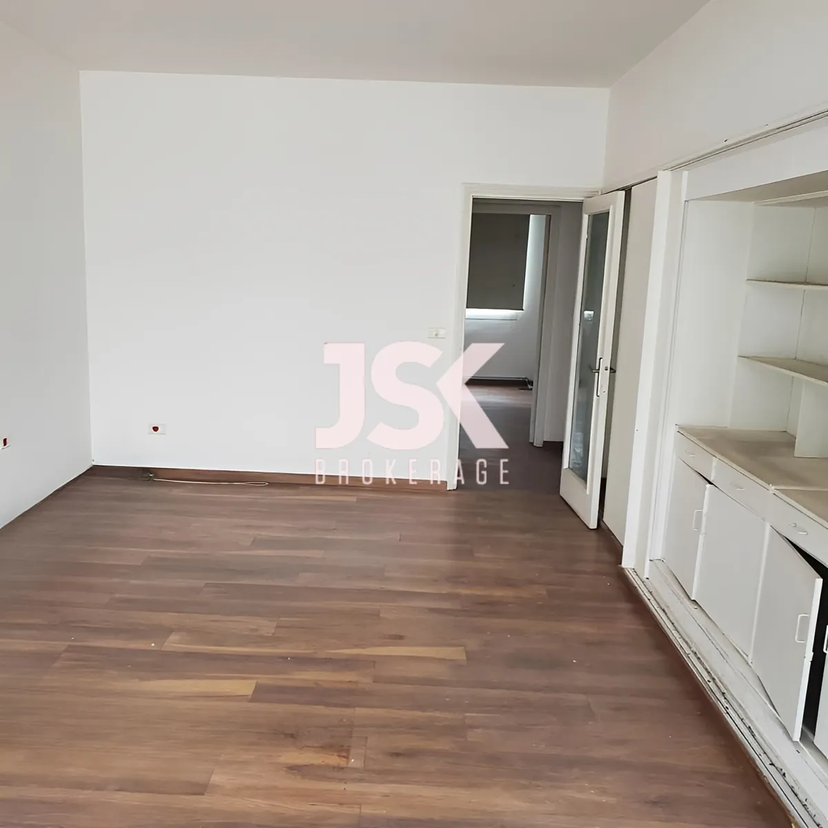 Office for rent in Clemenceau, Ras Beirut