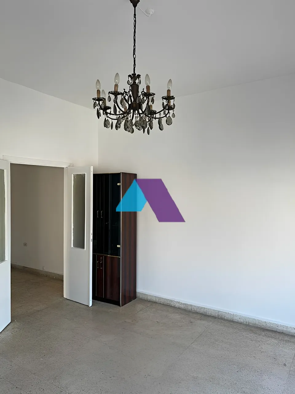 Apartment for Sale in Mazraat Yachoua - 3 bed, 3 bath