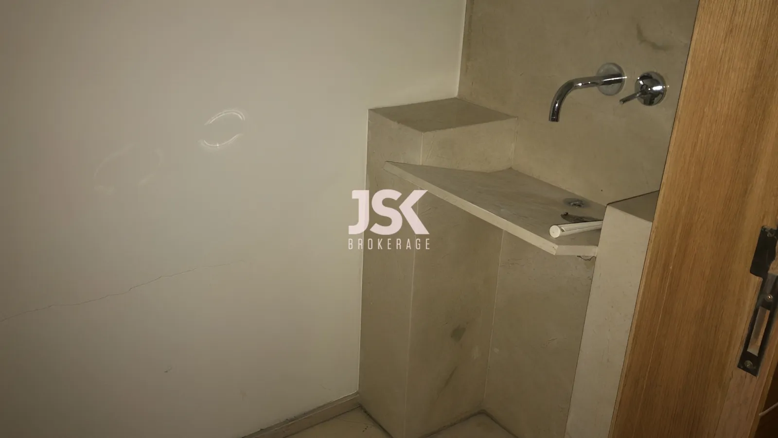 Apartment for Rent in Downtown