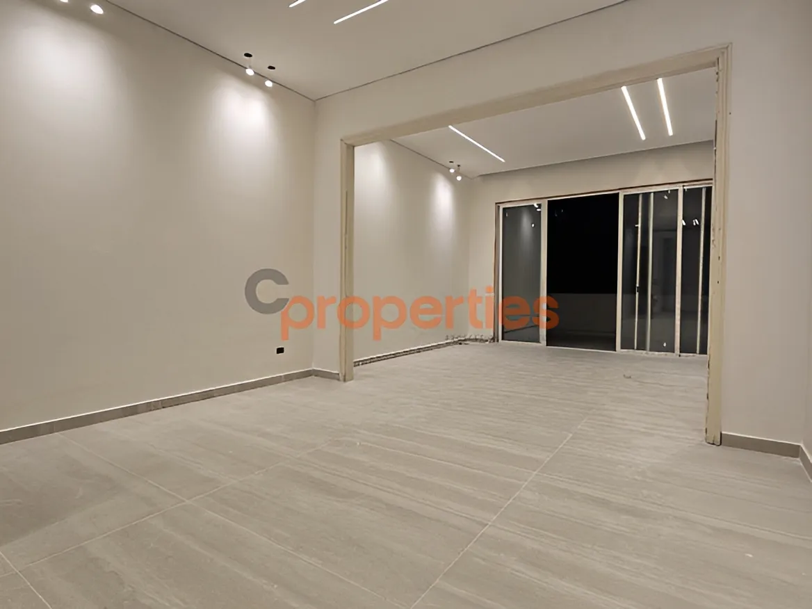 Apartment for Sale in Forn El Chebbak