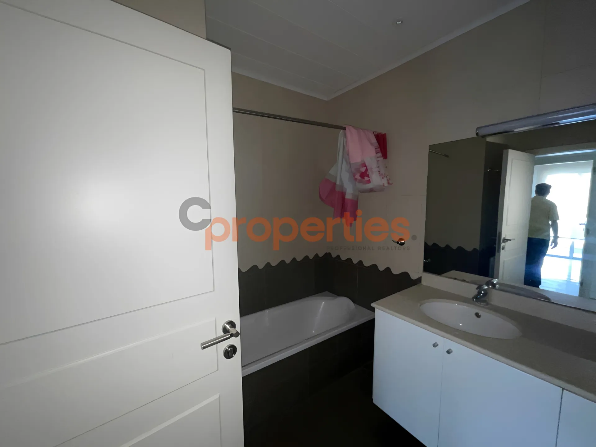 Apartment for Rent in Remeil
