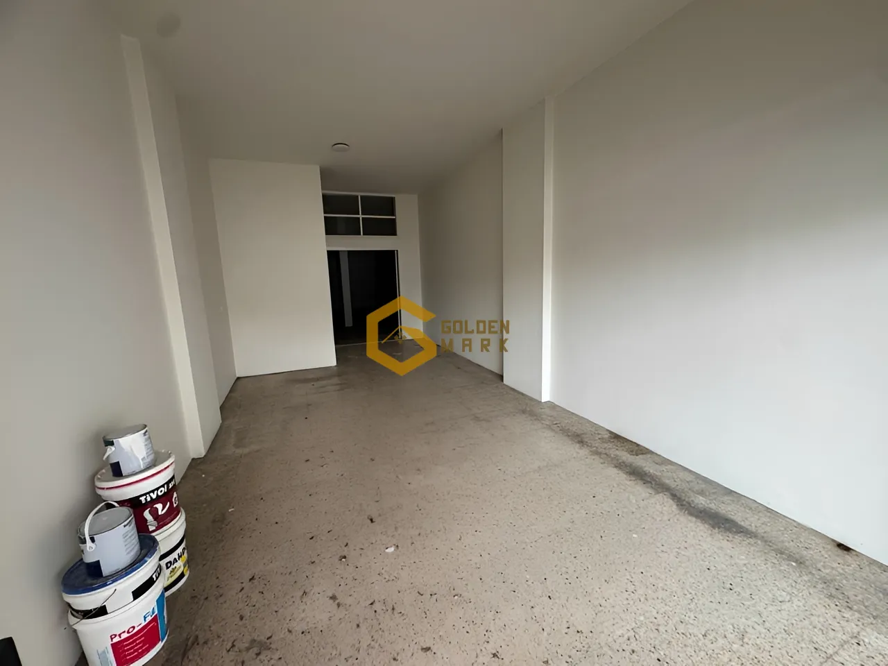Shop for rent in Byblos