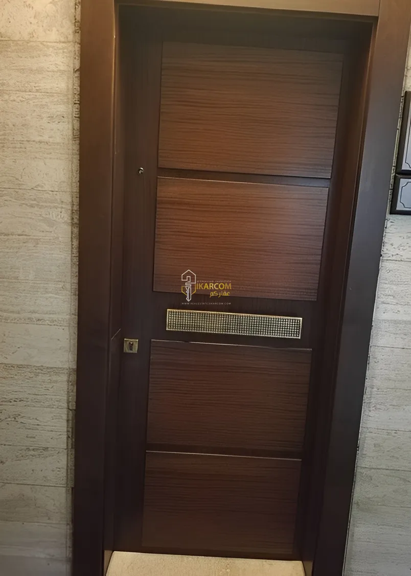 Office for sale in Hazmieh