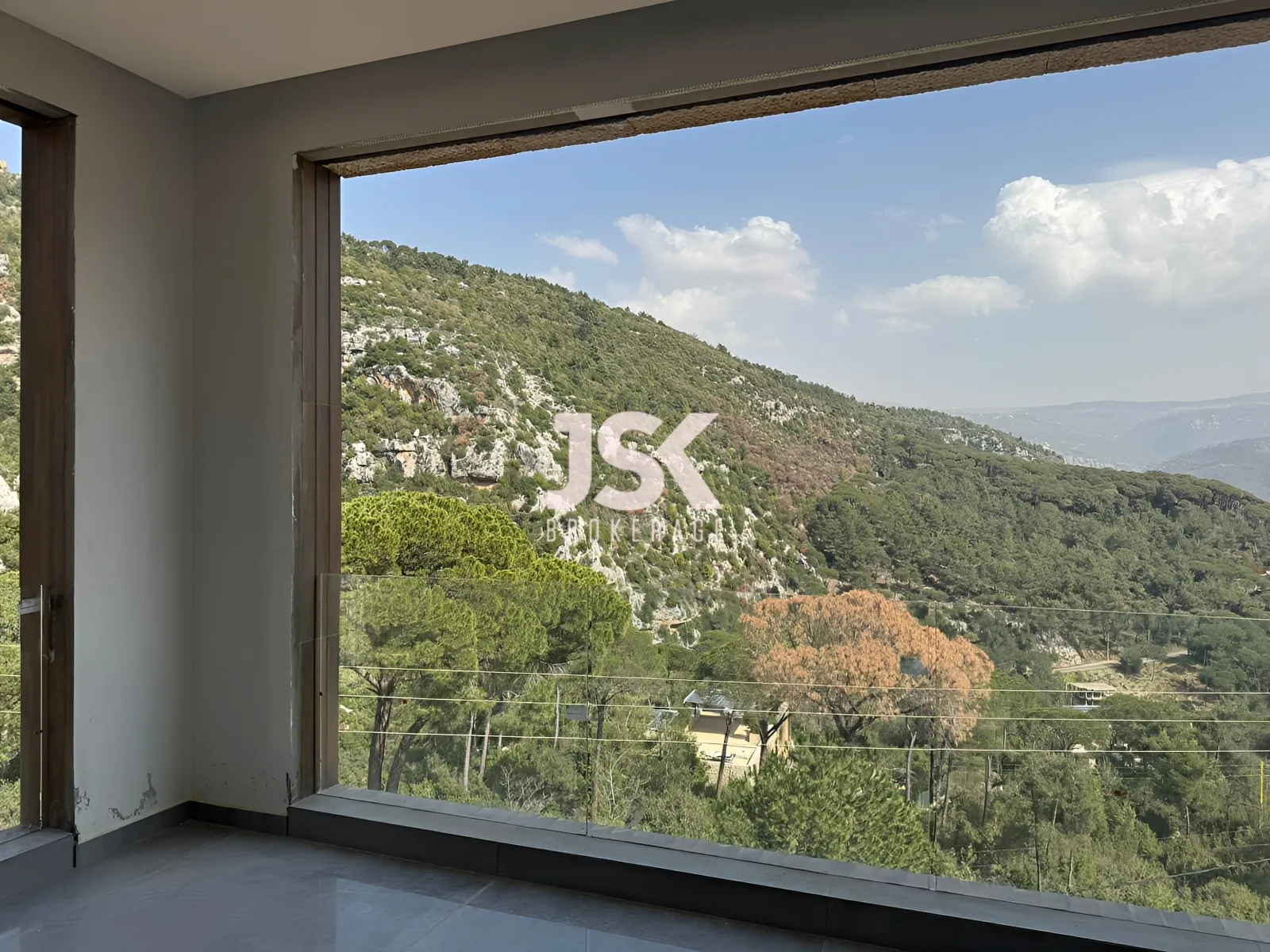 Apartment for Sale in Baabdat