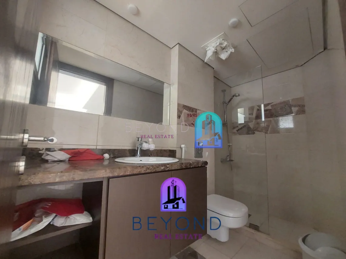 Apartment for sale in Ras Al Naba'a, Beirut, Lebanon