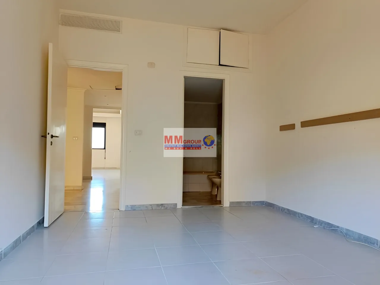 Apartment for Sale in Ain Saade