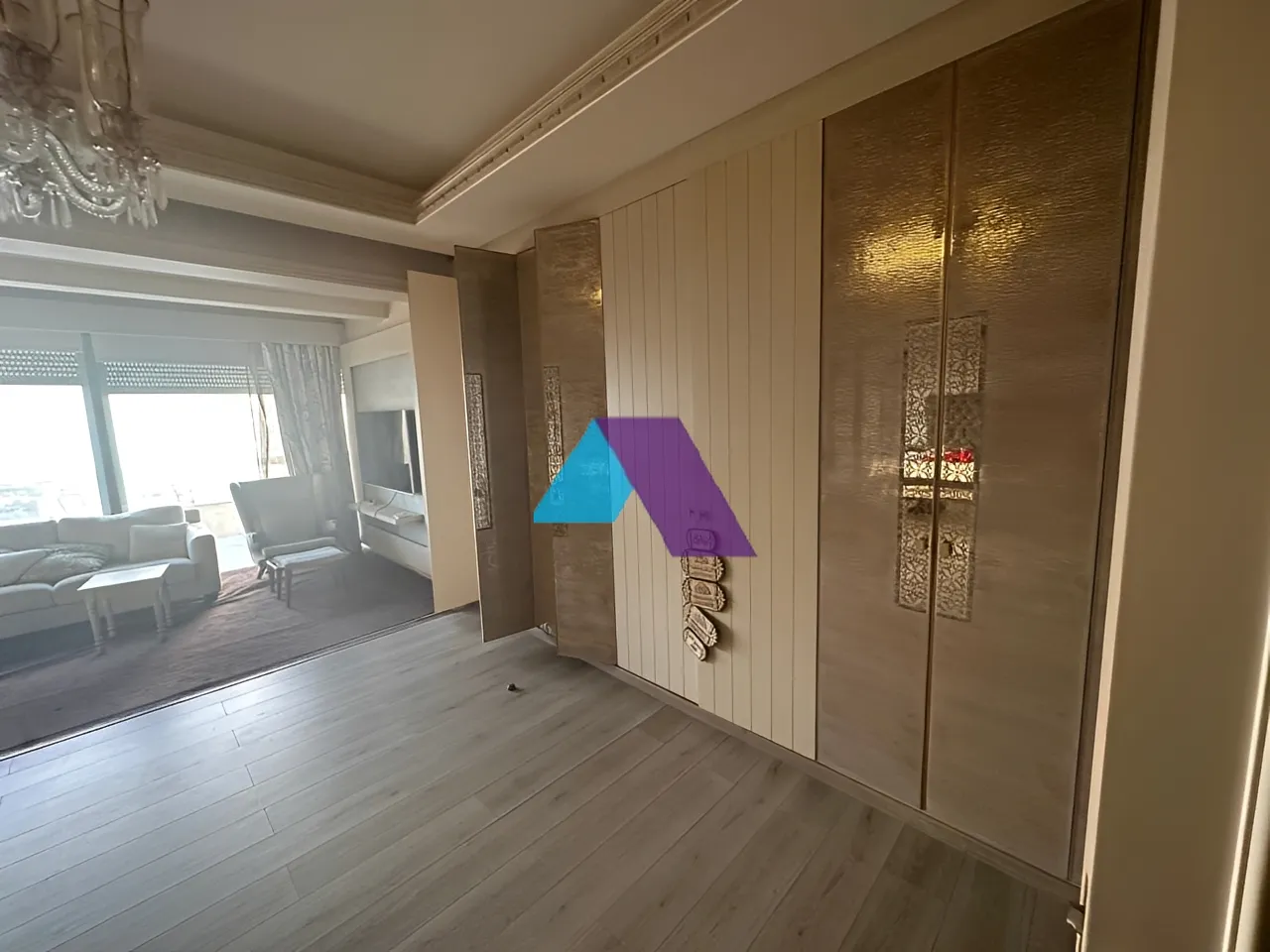 Office for Sale in Mansourieh