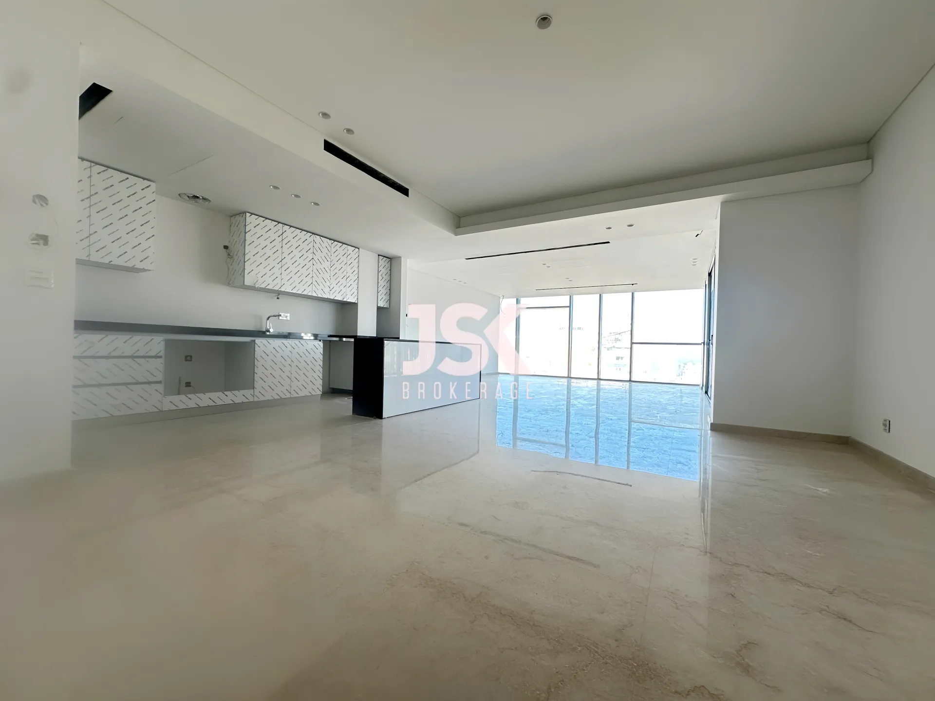 Apartment for Rent in Achrafieh - 2 bed, 3 bath