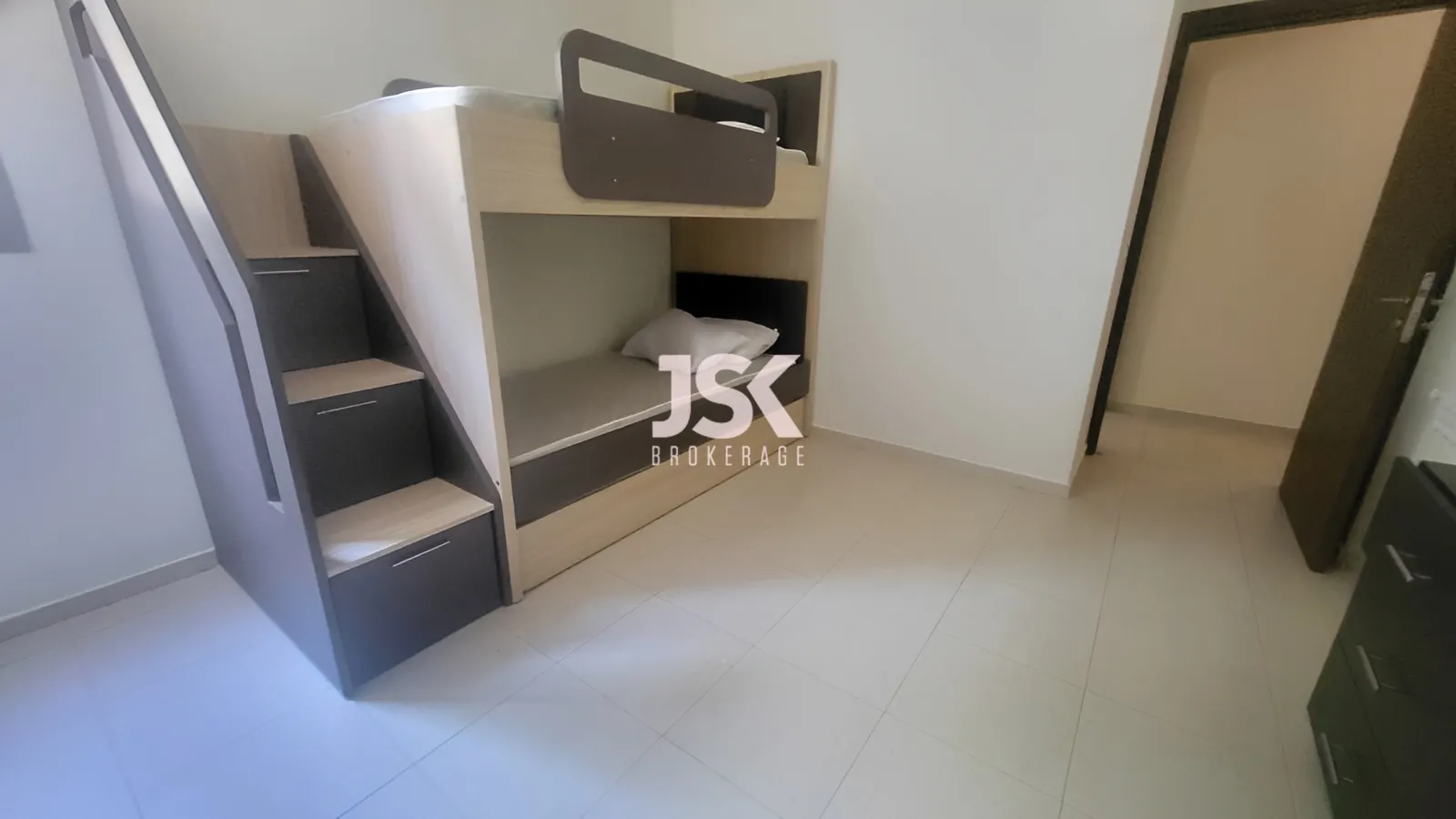 Apartment for Rent in Ballouneh