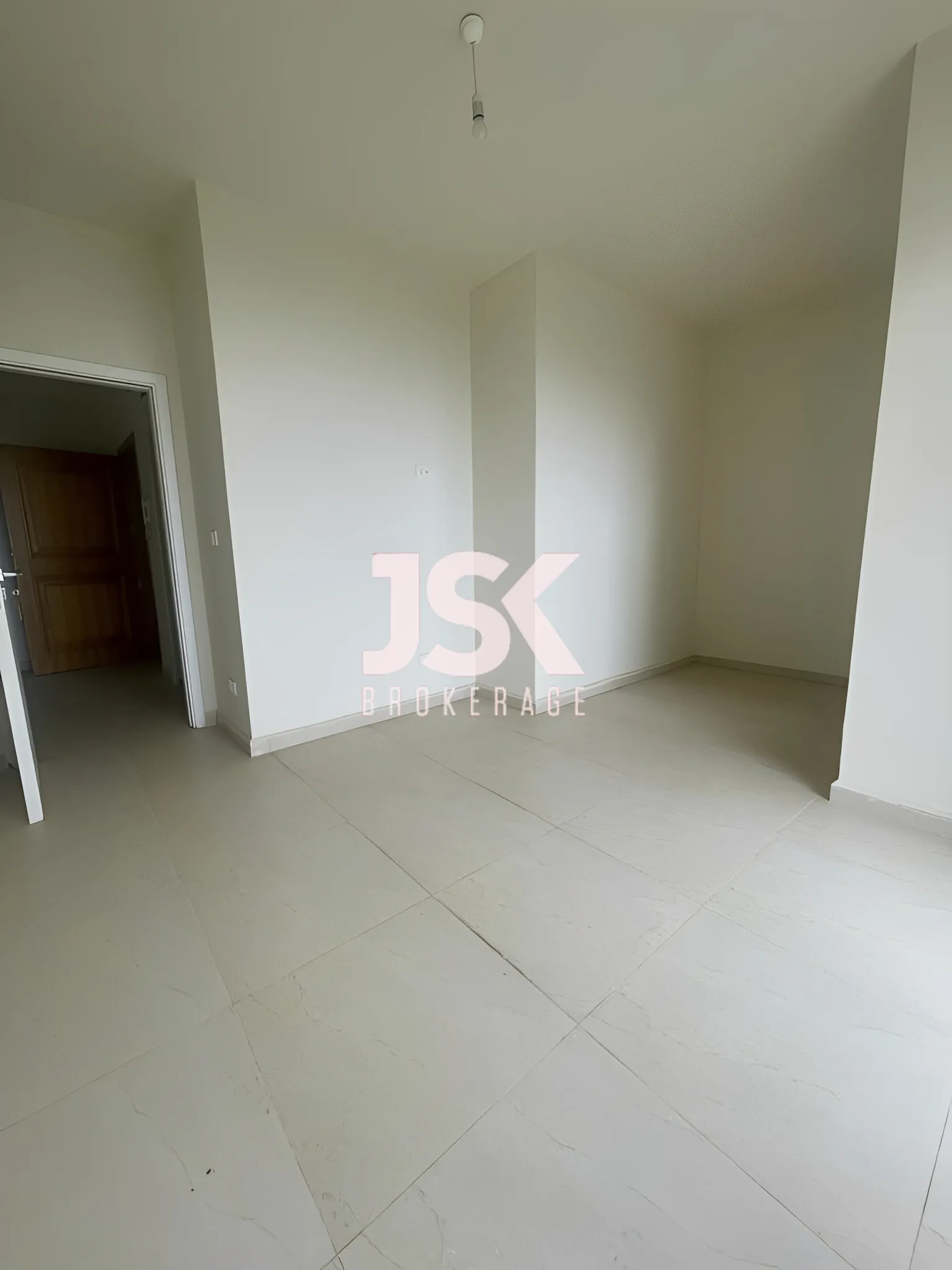 Office for Sale in Fatqa
