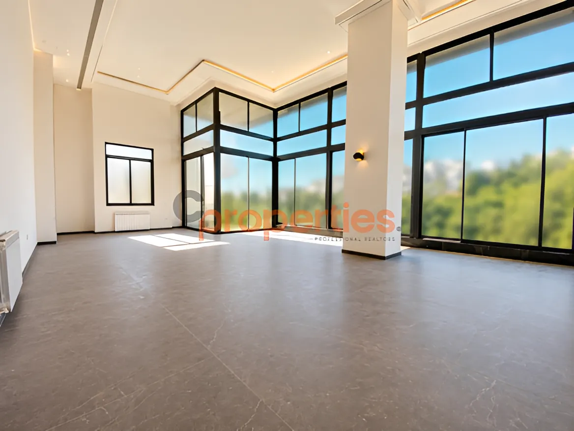 Apartment for Sale in Yarzeh - 4 bed, 5 bath
