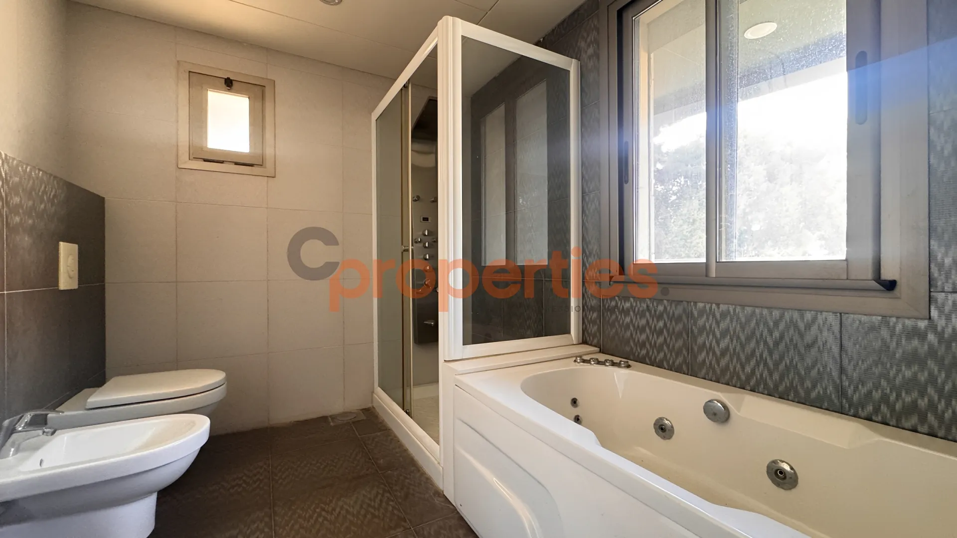 Apartment for Rent in Aaoukar