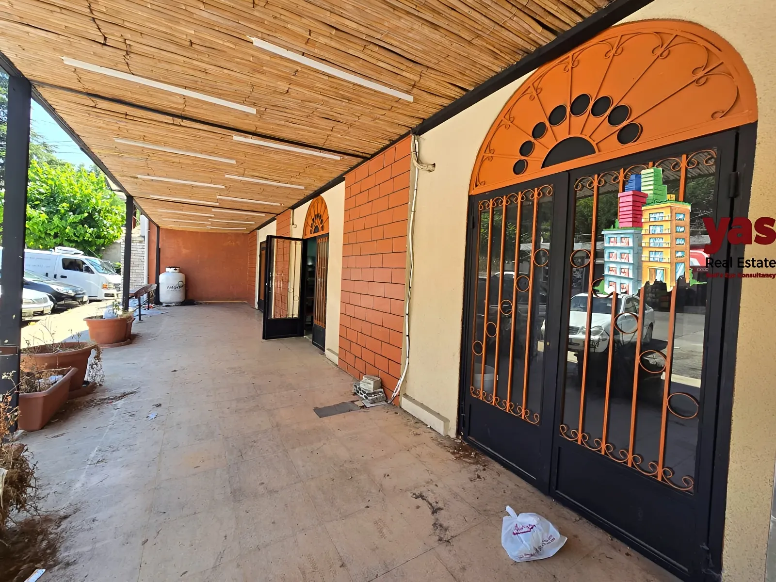 Restaurant for Sale in Ashqout