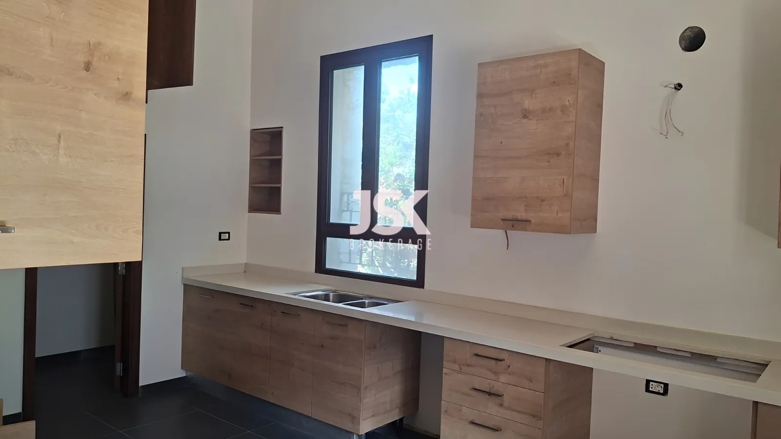 Villa for Sale in Bmekkine